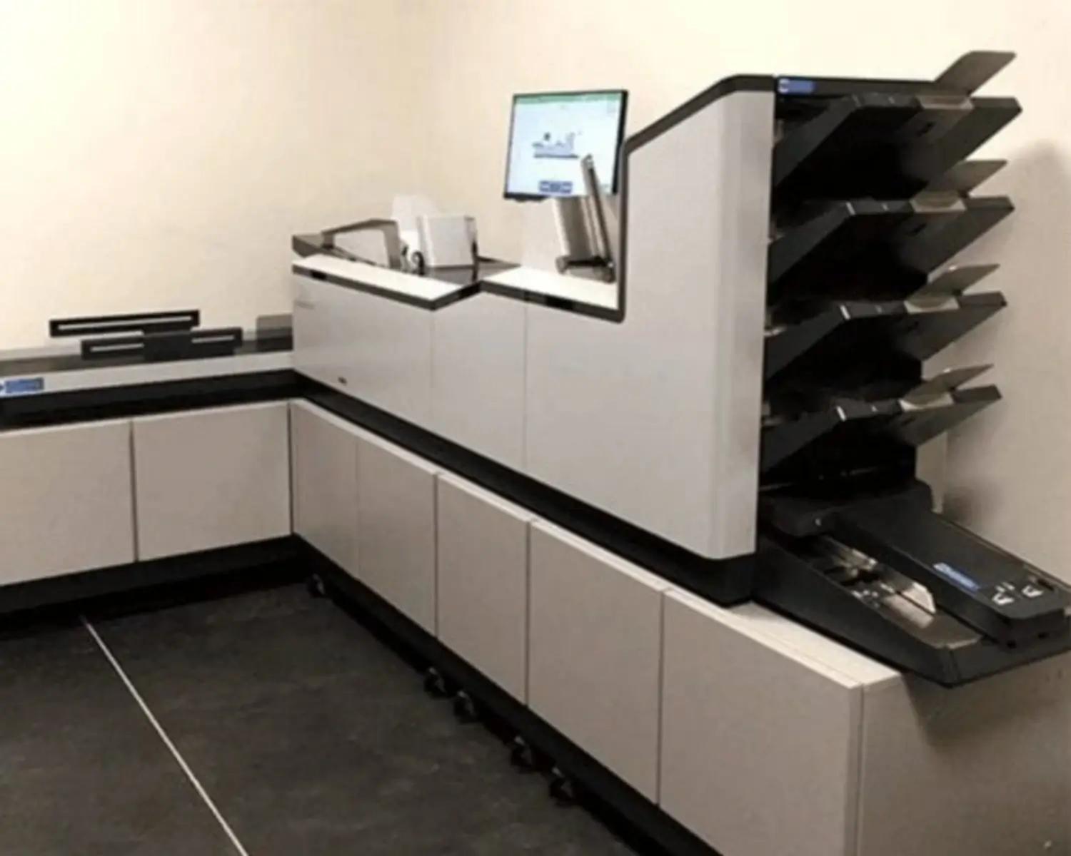 Mise sous pli économique par Print-Avenue, prestataire envoi courrier